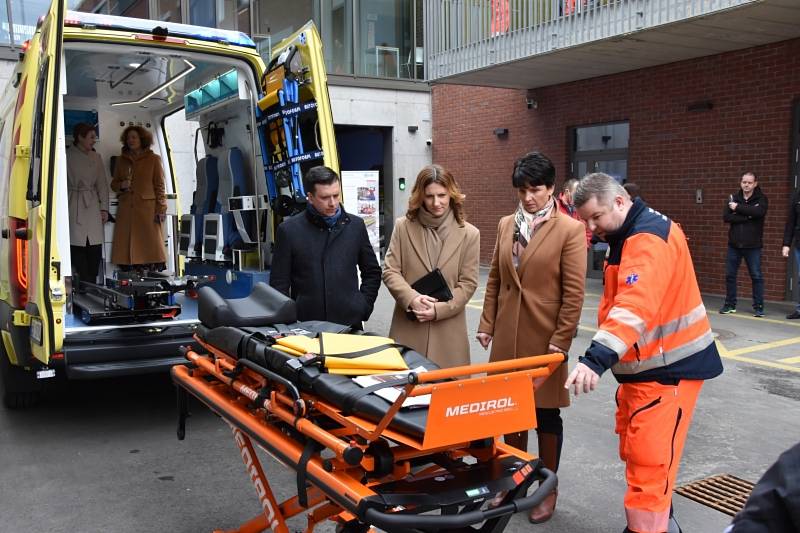 Moderní sanitku za čtyři miliony korun využívají od úterý jihomoravští záchranáři.