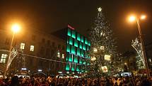Rozsvěcení vánočního stromu na brněnském náměstí Svobody 24. listopadu 2017.