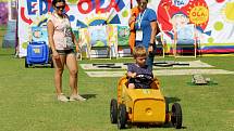 Rodiny s dětmi si přišly vyzkoušet olympijské sporty na Olympijský festival do areálu SKP Kometa v Brně.