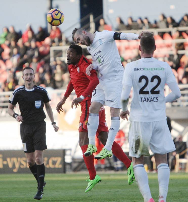 Fotbalisté Zbrojovky podlehli na domácím trávníku Mladé Boleslavi 2:3.