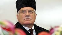 Prezident České republiky Václav Klaus přijal titul čestného doktora Vysokého učení technického v Brně.