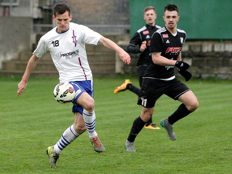 Fotbalisté třetiligové Líšně porazili HFK Olomouc 4:1. 