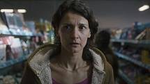 Snímek z filmu Oběť, který pojednává o svobodné matce z Ukrajiny