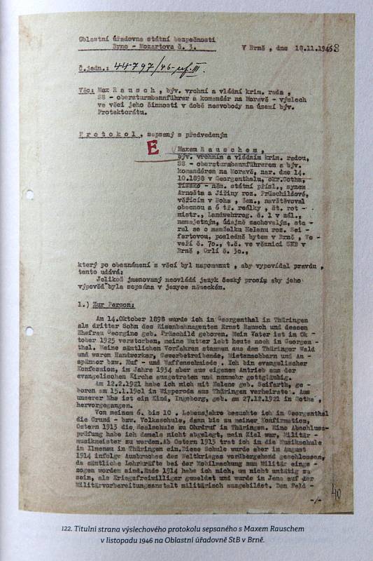 Kniha Brněnské gestapo 1939-1945 od Vladimíra Černého.
