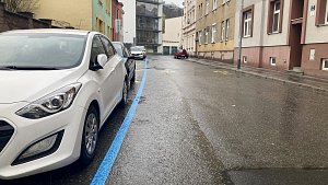 Systém rezidentního parkování se v Brně od pondělí rozšíří o novou oblast. Stane se jí lokalita kolem Červeného kopce.