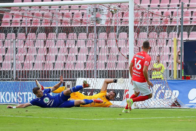 Fotbalisté Zbrojovky (v červeném) porazili Mladou Boleslav 3:1.