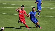 28. kolo F:NL: FC Slavoj Vyšehrad (modrá) - FC Zbrojovka Brno (červená)