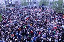 Demonstrace za svobodnou justici se v pondělí v Brně zúčastnilo podle policie 2000 lidí.