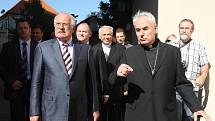 Prezident České republiky Václav Klaus otevřel soukromou kliniku v Brně.