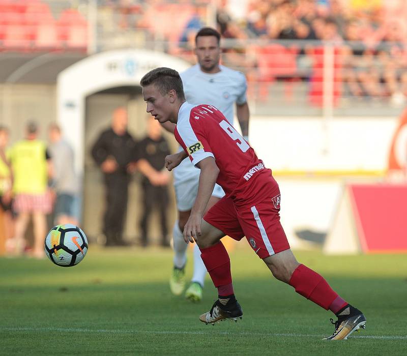 Zápas Zbrojovky proti MFK Vyškov. Na snímku  Jambor (Brno).