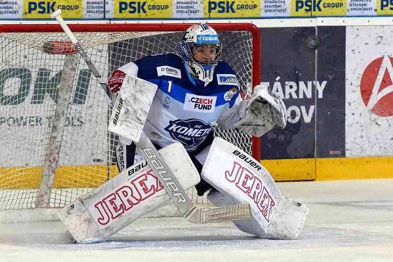 Kometa Brno (v bílém) porazila Pardubice 2:1 v prodloužení.