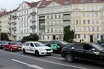 Brněnští taxikáři vyjeli ve čtvrtek odpoledne na protestní jízdu po malém městském okruhu. Na akci dohlíželi policisté.