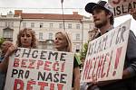 Páteční demonstrace uskupení Brno blokuje a příznicvů Dělnické mládeže.