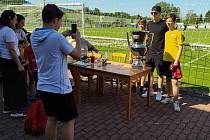 Ladislav Krejčí se v sobotu vrátil do rodných Rosic, s sebou přivezl i trofej pro vítěze FORTUNA:LIGY.