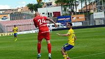 Fotbalisté Zbrojovky  v posledním přípravném utkání před opětovným zahájením druhé ligy podlehli Zlínu 0:5.