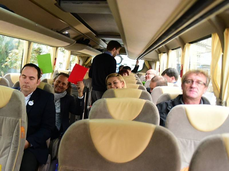 Lídři jihomoravských kandidátek v Deník-busu.
