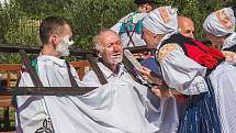 STRÁŽNICKÝ FOLKLOR. Pořad Já sa budu vydávati, který byl součástí Mezinárodního folklorního festivalu ve Strážnici, představil tradiční svatbu na Veselsku.