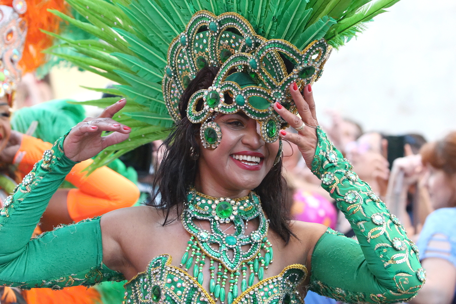 Tanec, bubny, kostýmy: Brazílie zavítala do Brna. Festival začal karnevalem  - Brněnský deník
