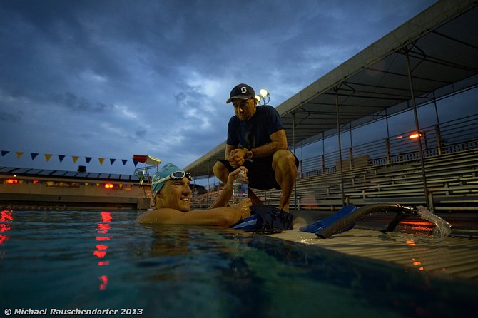 Trenér Luboš Bílek se svým tehdejším svěřencem Sebastianem Kienlem při přípravě na světovém šampionátu v havajské Koně.