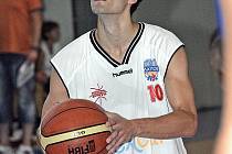 Rozehrávač Basketballu Brno Jiří Holanda.