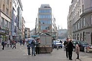 Sonda v ulici České odhalila zbytky staré brány.