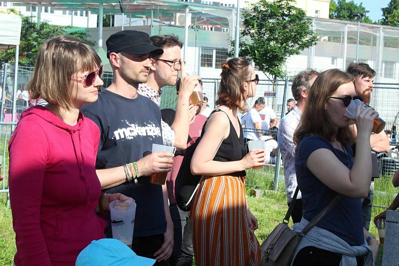 Festival Ghettofest se uskutečnil v sobotu v okolí brněnských ulic Bratislavská a Hvězdova. Nabídl třeba hudební představení, lidé se podívali i do areálu bývalé káznice.