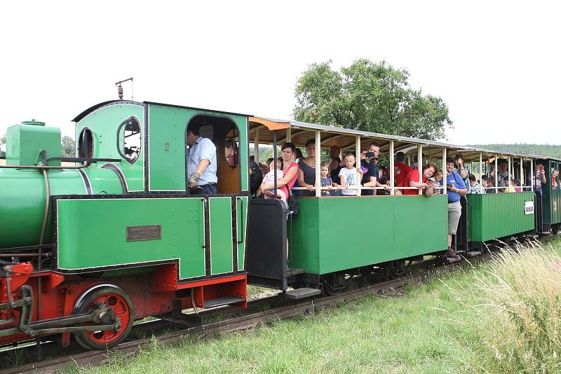 Mikroregion Kahan uspořádal v sobotu akci S párou za horníky. Připomněla historii těžby černého uhlí na Rosicku a Oslavansku.