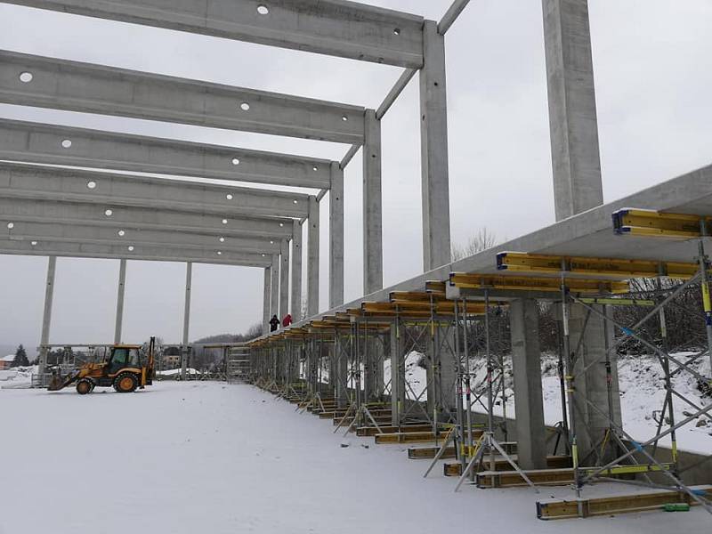 Stavba zimního stadionu v Kuřimi