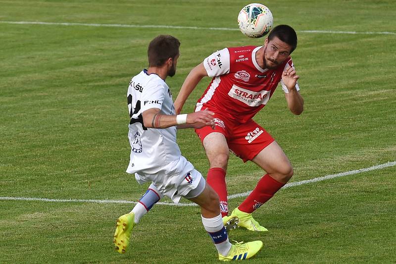 17.6.2020 - 24 kolo F:NL mezi domácí SK Líšeň v bílém a FK Pardubice