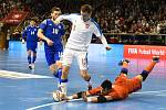 Brno 5.2.2020 - kvalifikační turnaj na futsalové MS 2020 - ČR Michal Holý (bílá) Kazachstán (modrá)