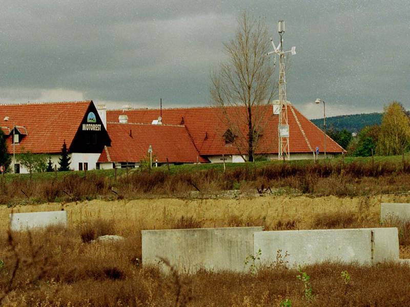 Zpustlé staveniště u Rohlenky bude dělat ostudu až do roku 2011