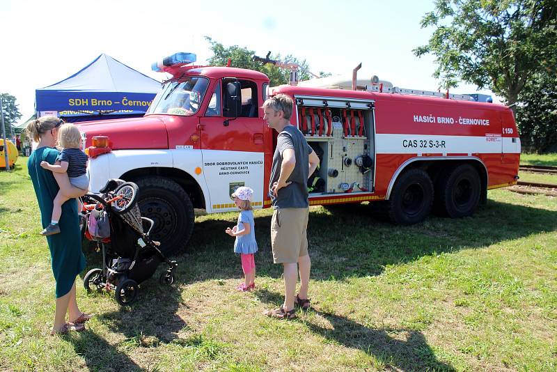 Pestrý program nabídl sobotní Festival na nábřeží. Konal se na několika místech podél řeky Svitavy od Bílovic po Tuřany. Součástí byla i neckyáda.