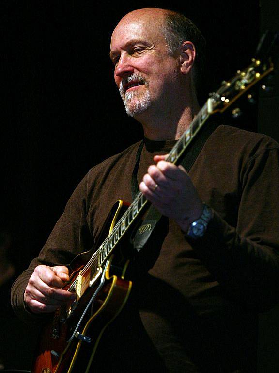 Jazzový kytarový mág John Scofield.
