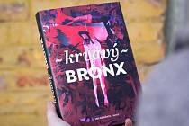 Kniha Krvavý Bronx nabízí povídky předních českých spisovatelů odehrávající se v kulisách takzvaného brněnského Bronxu na konci devatenáctého století.