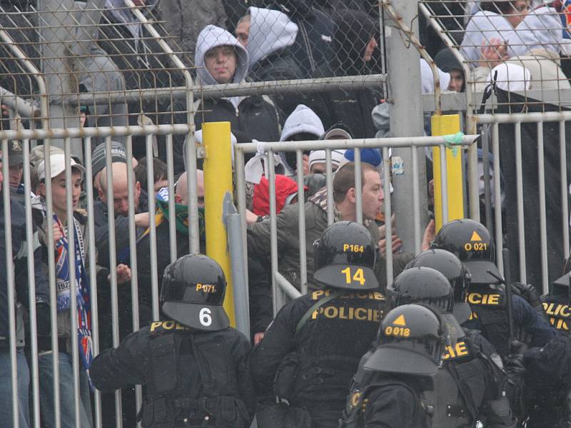 Fotbalové utkání mezi 1. FC Brno a Baníkem Ostrava.