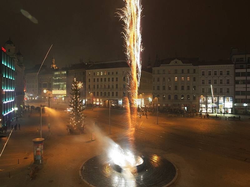 Silvestrovské oslavy na Náměstí svobody.