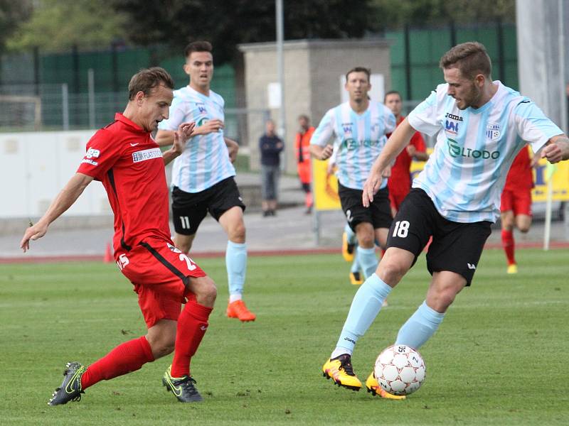 Jednoznačně vyhráli, i když úvodní minuty tomu nenapovídaly. Fotbalisté brněnské Zbrojovky se dostali v Mol Cupu mezi šestnáct nejlepších týmů. Ve středu ve třetím kole zvládli duel na hřišti druholigového Ústí nad Labem.