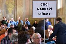 Jednání zastupitelstva města Brna. Politici jednají o svém stanovisku k poloze hlavního brněnského nádraží.