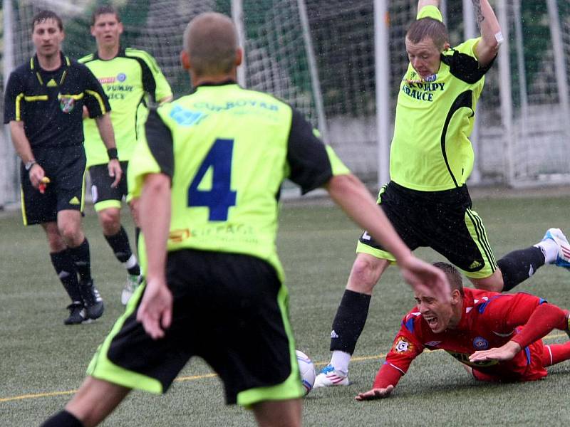 Fotbalista Zbrojovky B Šural.