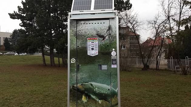 Dvojice nových veřejných toalet v parku na Kraví hoře.