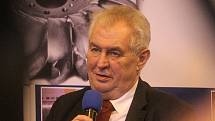 Prezident Miloš Zeman navštívil na Blanensku zkušebnu turbín společnosti ČKD Blansko Engineering v Horní Lhotě. A také podnik Adast Systems v Adamově.