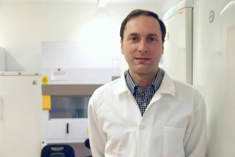 Virolog a vedoucí projektu Daniel Růžák dosáhl se svým týmem jedinečného objevu.