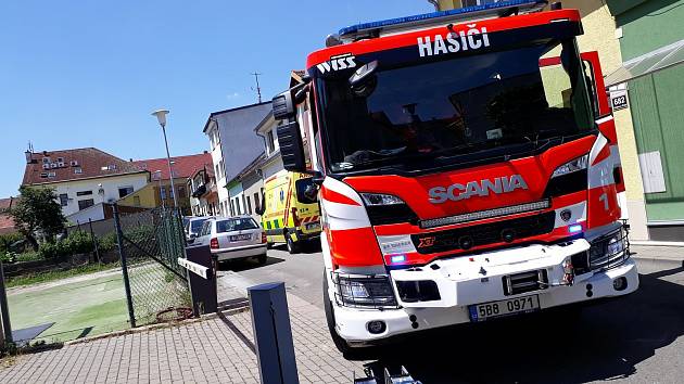 Hasiči zasahovali u čtvrtečního požáru rodinného domu v brněnském Králově Poli.