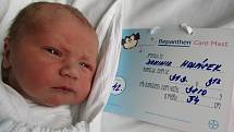 Dominik Holásek, 31. 3. 2022, Podivín, Nemocnice Břeclav, 3810 g, 54 cm