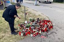 Nedaleko brněnské zastávky Přístaviště vzniklo pietní místo. Reaguje na sobotní tragédii, při níž přišel o život třiadvacetiletý Rom.