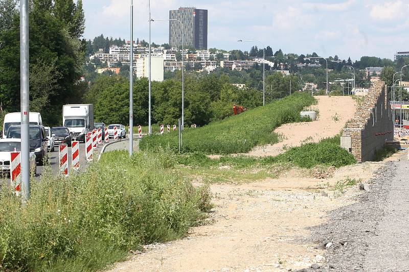 Brno 15.7.2020 - stavba VMO v ulici Žabovřeská - I. etapa