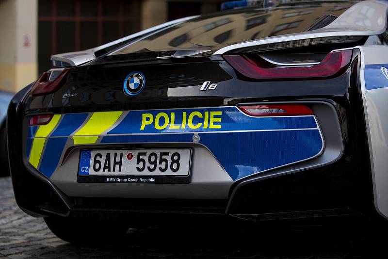 Nové policejní BMW i8, které má zapůjčené jihomoravská dopravní policie.