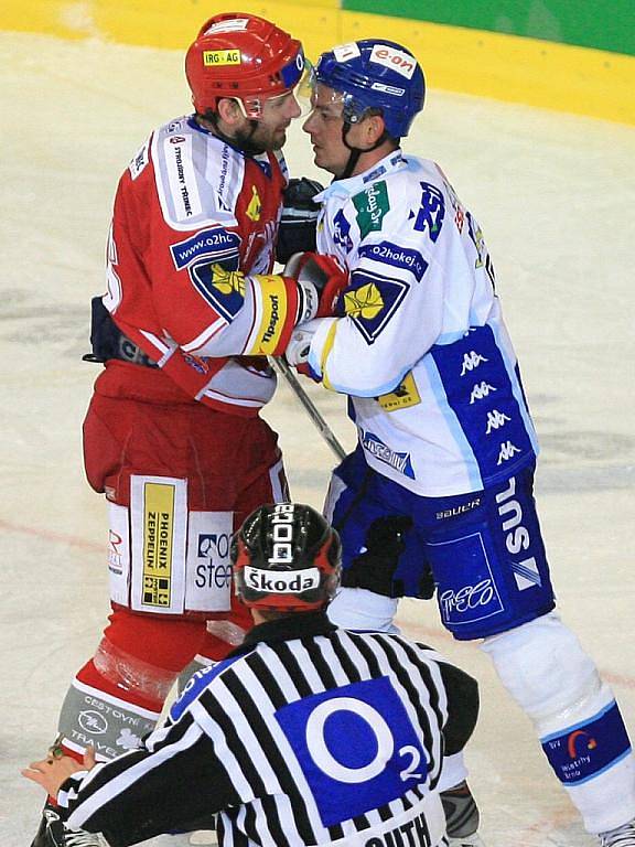 Hokejová Kometa porazila Třinec 4:2.