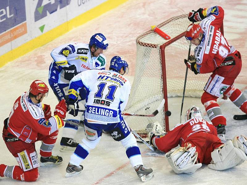 Hokejová Kometa porazila Třinec 4:2.