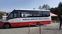 Fakultní nemocnice v Bohunicích ve spolupráci s Jihomoravským krajem představili elektrobus, který bude sloužit jako mobilní odběrové místo.